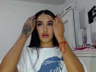 Ambar-bell nude in Live Sex Cam Girls Room