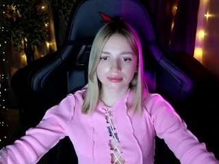 MarciaDunn nude in Live Sex Cam Girls Room