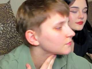 Raven-Radiant nude in Live Sex Cam Girls Room