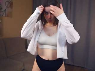 Sunn nude in Live Sex Cam Girls Room
