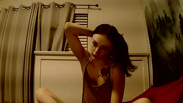 superlonelygirl04 nude strip on cam for live sex video chat