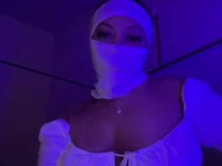 xoxohoneycat nude in Live Sex Cam Girls Room