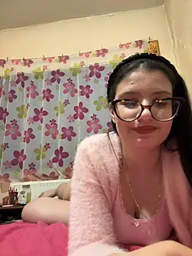 Larra69 nude strip on cam for live sex video chat