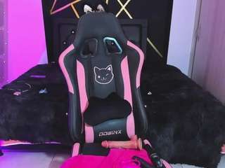 MariaC25 nude in Live Sex Cam Girls Room