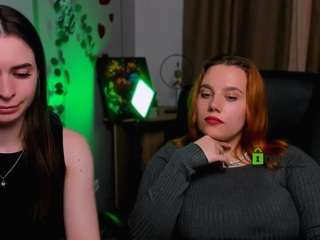 merli-lux nude in Live Sex Cam Girls Room