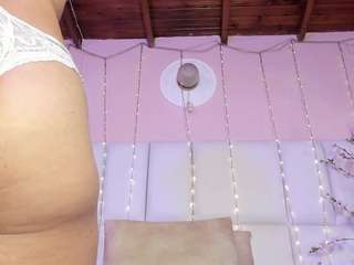 MiaMalkova-Am nude in Live Sex Cam Girls Room
