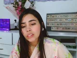 Mila-Only nude in Live Sex Cam Girls Room