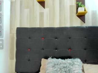 natashabennet nude in Live Sex Cam Girls Room
