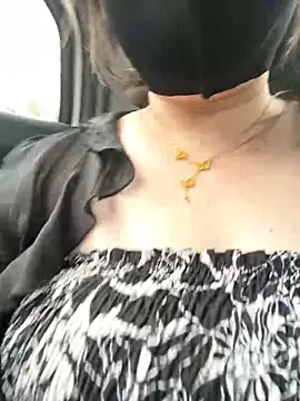 qinger2025 nude strip on cam for live sex video chat