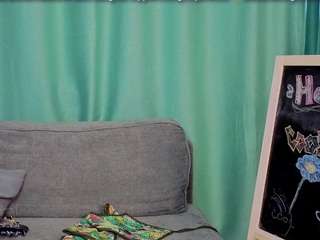 Tina-Tempt nude in Live Sex Cam Girls Room