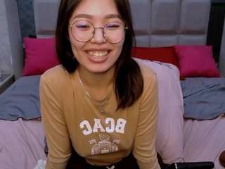 ViolaDaviss nude in Live Sex Cam Girls Room