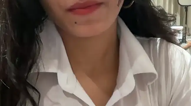 Wow-nisha nude strip on cam for live sex video chat