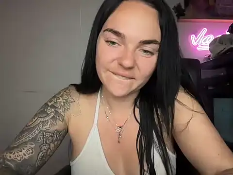 YorkshireLass nude strip on cam for live sex video chat