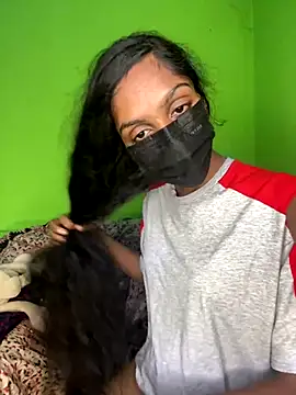 Lankan_queen nude strip on cam for live sex video chat