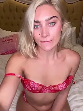 Libby-Rae nude strip on cam for live sex video chat