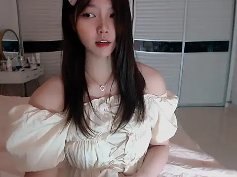 Miu1_girl nude strip on cam for live sex video chat
