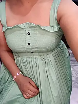 Your-Yashika nude strip on cam for live sex video chat