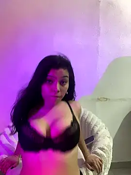 YuehLuv666 nude strip on cam for live sex video chat