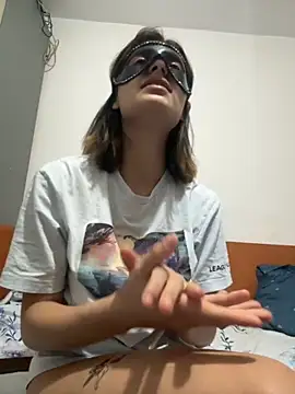 fuckmedaddy- nude strip on cam for live sex video chat
