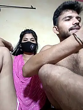 Trending_couple_1 nude strip on cam for live sex video chat