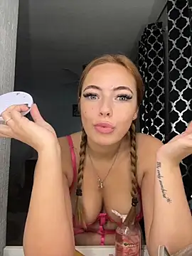 MissAroraaaxo nude strip on cam for live sex video chat