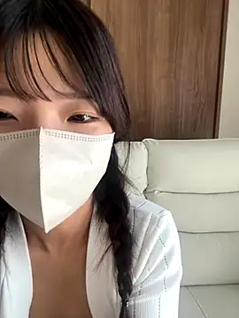 y_yunchan nude strip on cam for live sex video chat