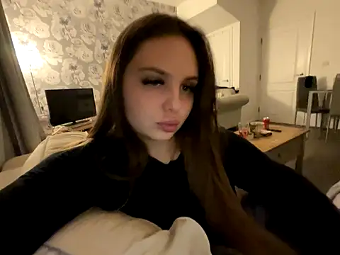 EllaStarrxxx nude strip on cam for live sex video chat