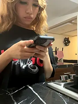 latinahorny11 nude strip on cam for live sex video chat