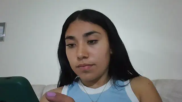 AmberGold- nude strip on cam for live sex video chat