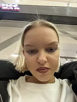 AshleyMur nude strip on cam for live sex video chat