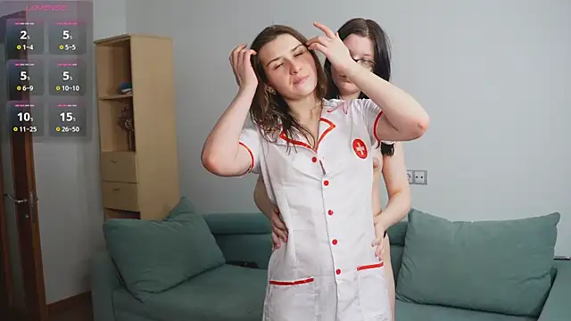 LaquandaGuerino nude strip on cam for live sex video chat