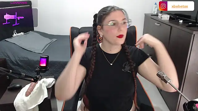 xxbbtaa nude strip on cam for live sex video chat