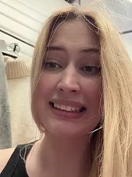 blonde_exe nude strip on cam for live sex video chat