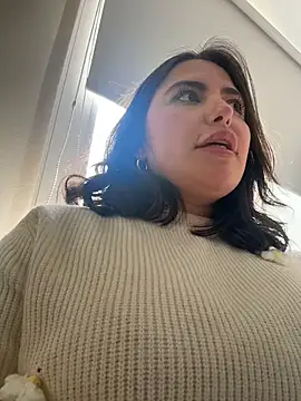 sukhakunis1 nude strip on cam for live sex video chat
