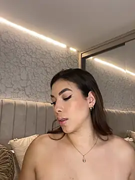 DannaMarshall nude strip on cam for live sex video chat