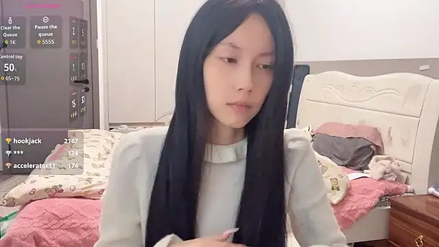 DD-5200 nude strip on cam for live sex video chat