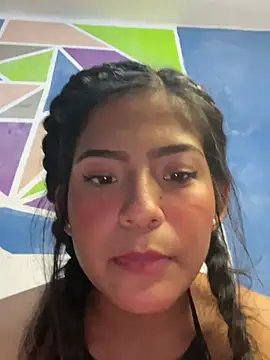 LeahBar nude strip on cam for live sex video chat