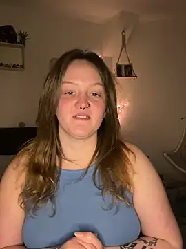 Maryjane-Spidermann nude strip on cam for live sex video chat
