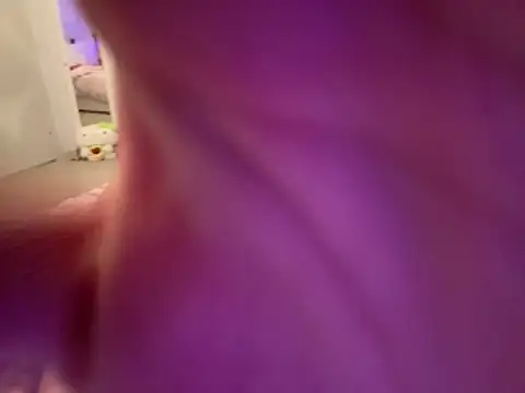 LaylaKutiex nude strip on cam for live sex video chat