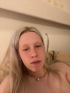 LeniMaria nude strip on cam for live sex video chat
