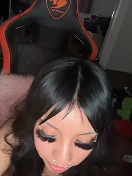 makeDollywet nude strip on cam for live sex video chat