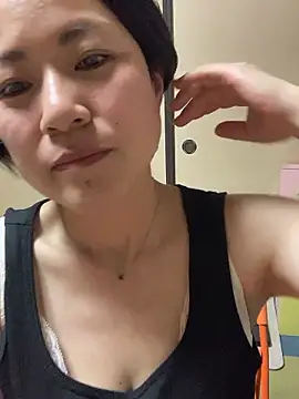 rin2432 nude strip on cam for live sex video chat