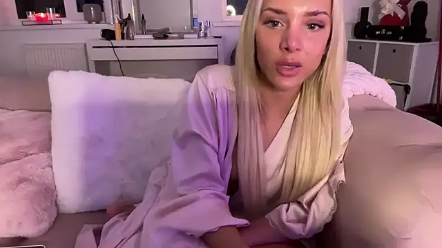 Naughtyblondex nude strip on cam for live sex video chat