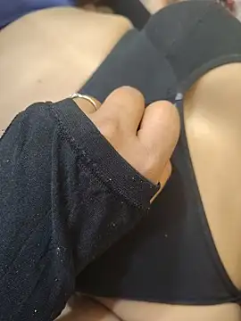 New_desi_bhabhi nude strip on cam for live sex video chat
