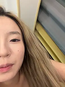 Uugirl00 nude strip on cam for live sex video chat