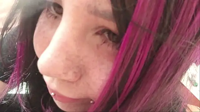IronicBuckle nude strip on cam for live sex video chat
