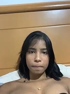 Marlowe086 nude strip on cam for live sex video chat