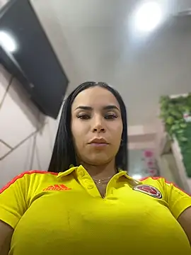 Naatalia nude strip on cam for live sex video chat