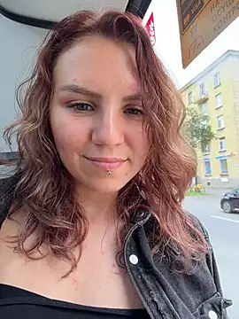 -stray-cat- nude strip on cam for live sex video chat